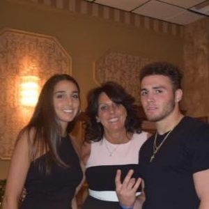 Meet your Posher, Lori